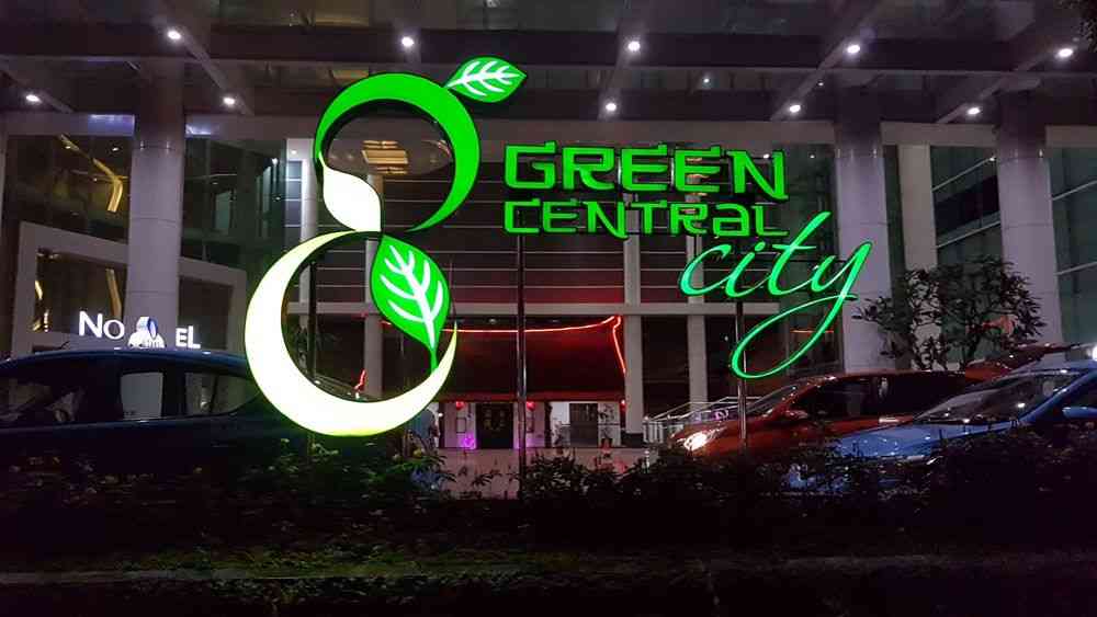 Gate Green Central City Apartment