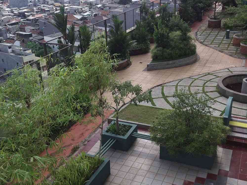Lantai atas Green Central City Apartemen