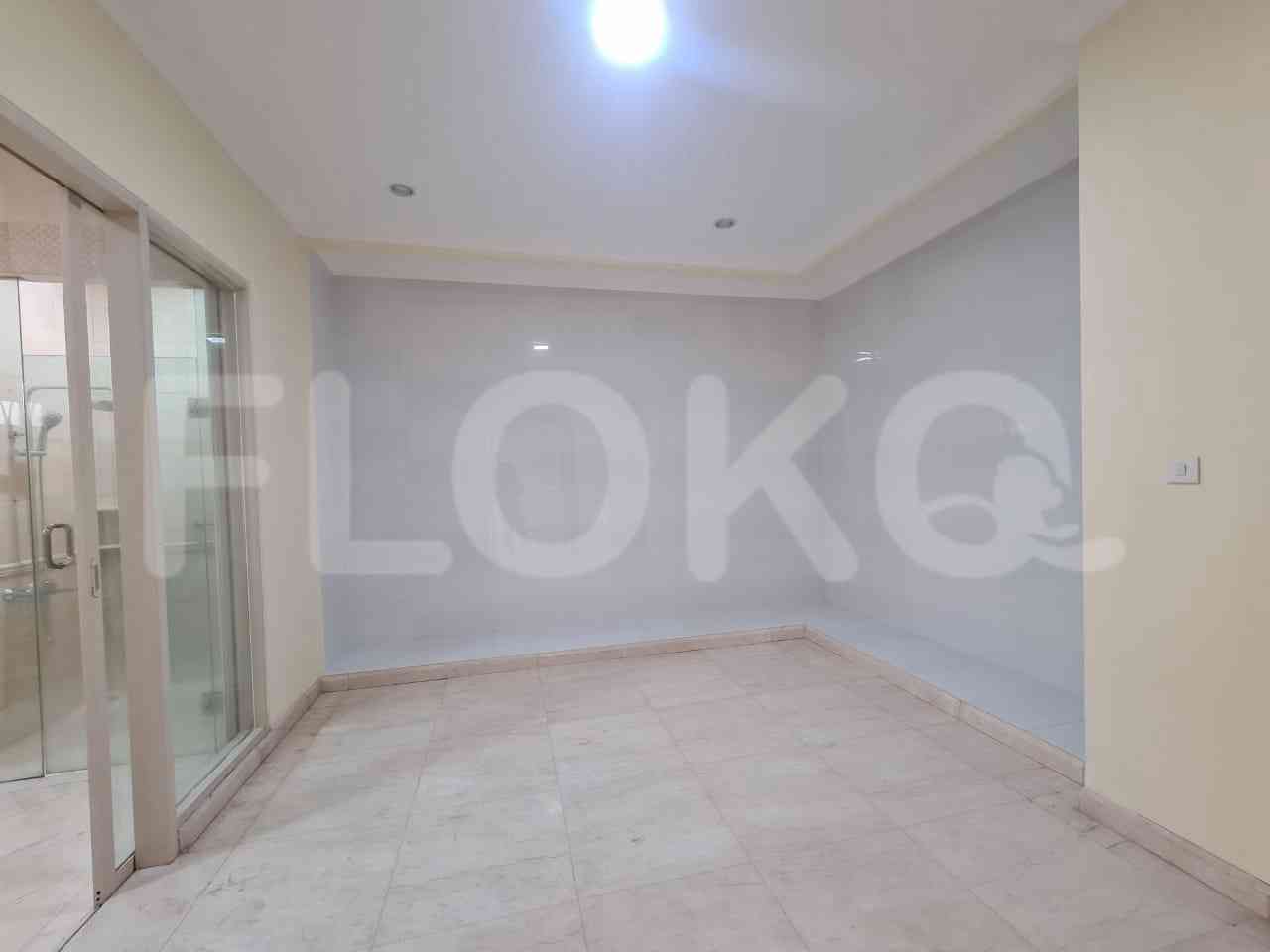 400 sqm, 4 BR house for rent in Pondok Indah 2