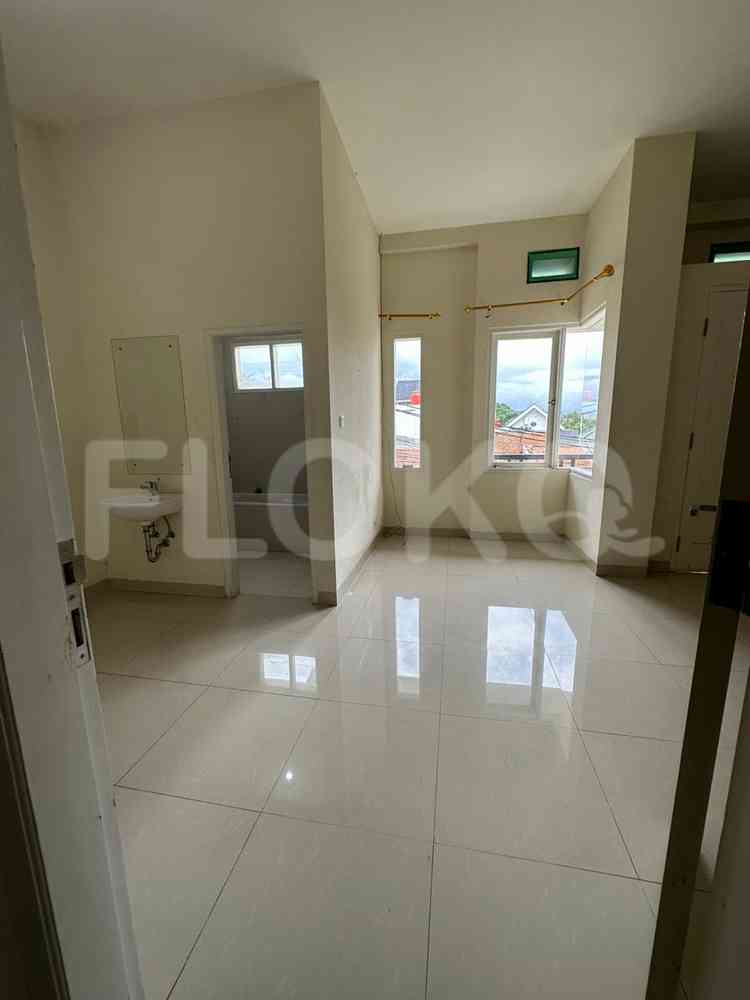 Dijual Rumah 4 BR, Luas 450 m2 di Jl Kemang dalam VI, Kemang 9