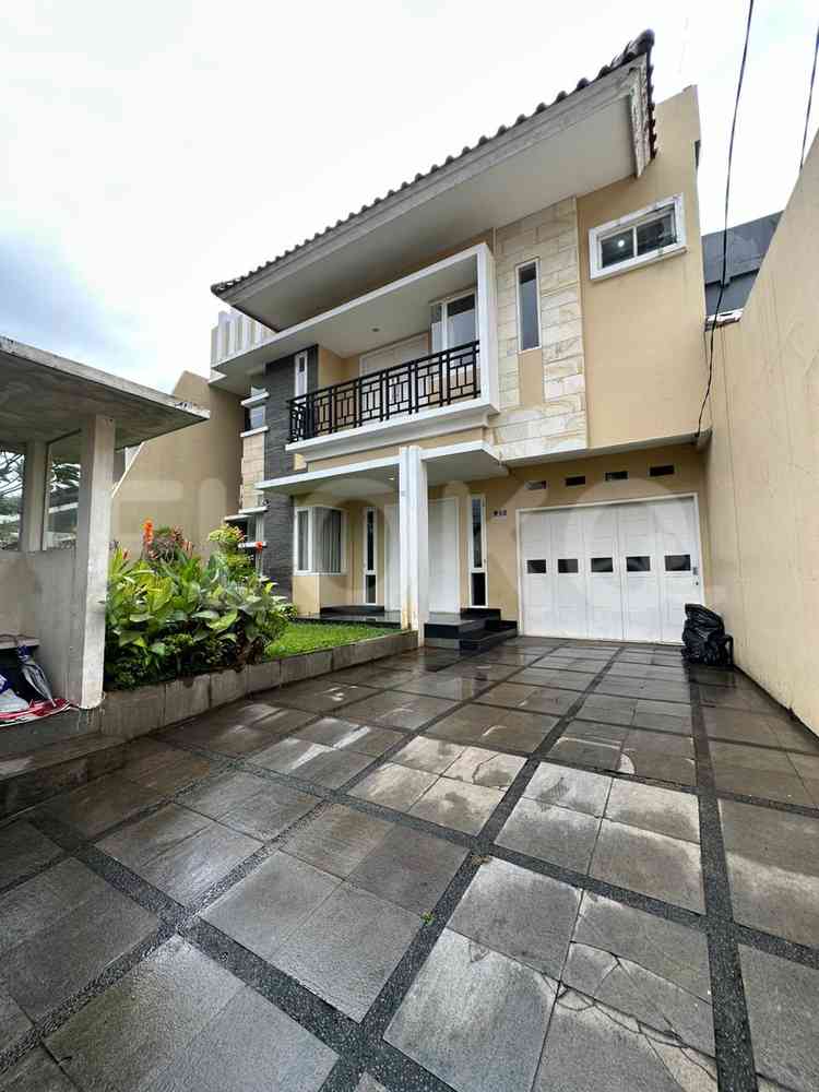 Dijual Rumah 4 BR, Luas 450 m2 di Jl Kemang dalam VI, Kemang 1