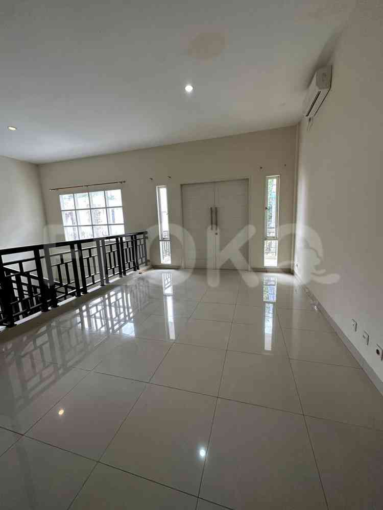 Dijual Rumah 4 BR, Luas 450 m2 di Jl Kemang dalam VI, Kemang 15