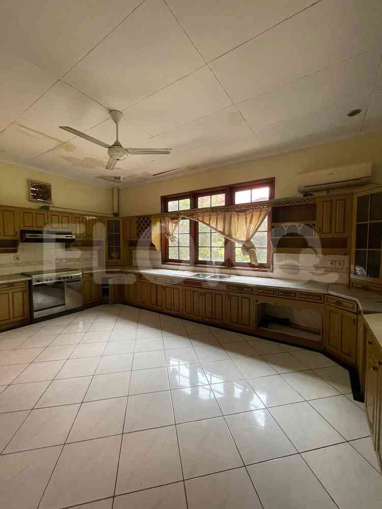 Dijual Rumah 3 BR, Luas 450 m2 di Jl Kemang dalam IV, Kemang 12