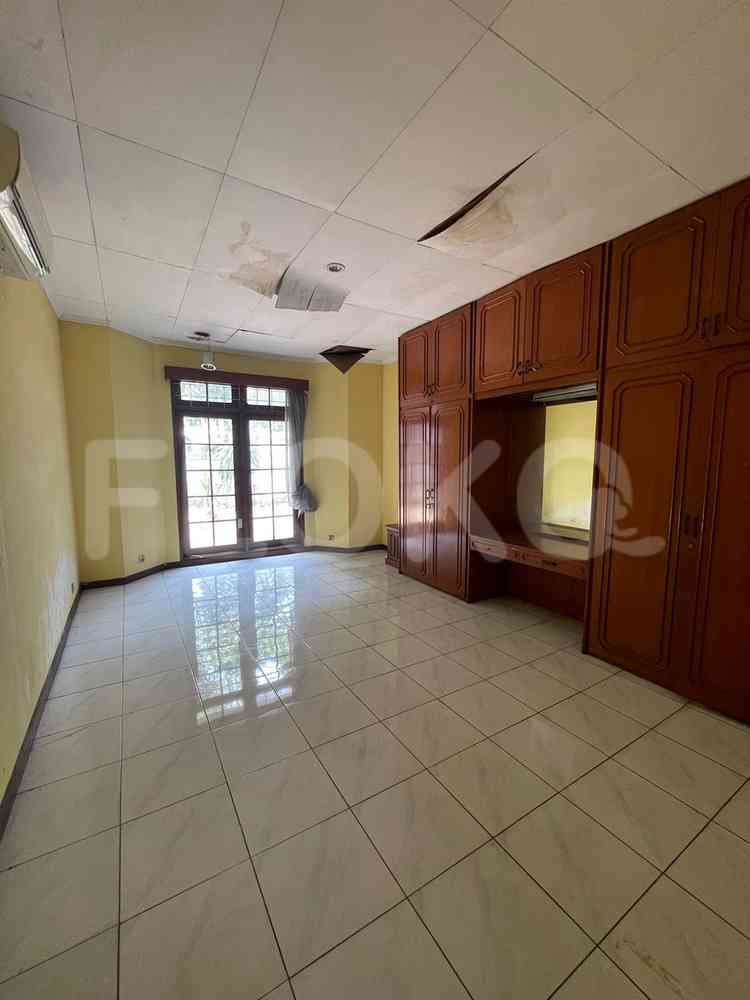 Dijual Rumah 3 BR, Luas 450 m2 di Jl Kemang dalam IV, Kemang 10