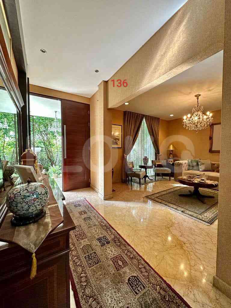Dijual Rumah 3 BR, Luas 500 m2 di Jl Kencana Permai, Pondok Indah 2