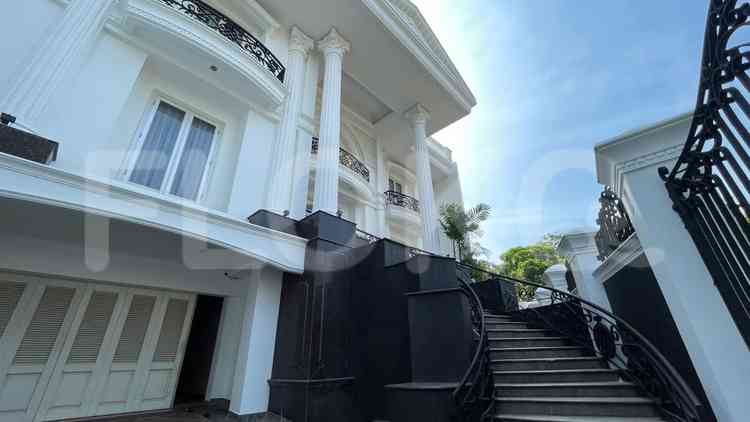 Dijual Rumah 5 BR, Luas 1200 m2 di Sekolah Kencana , Pondok Indah 2