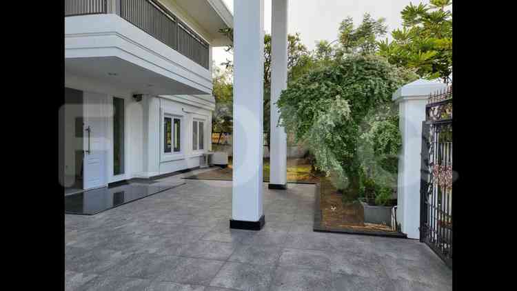 400 sqm, 3 BR house for sale in Intercon, Kebon Jeruk 1