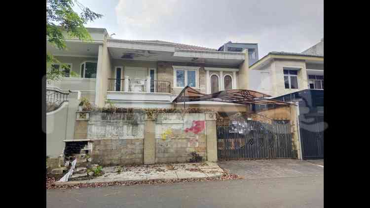 200 sqm, 4 BR house for sale in Intercon, Kebon Jeruk 1