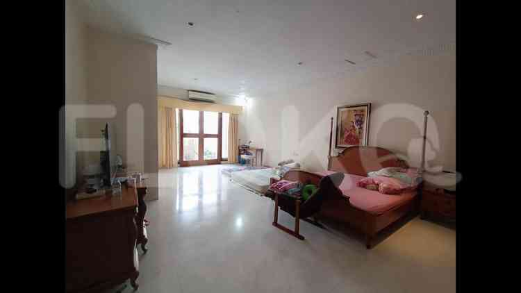 1500 sqm, 4 BR house for sale in Intercon, Kebon Jeruk 9