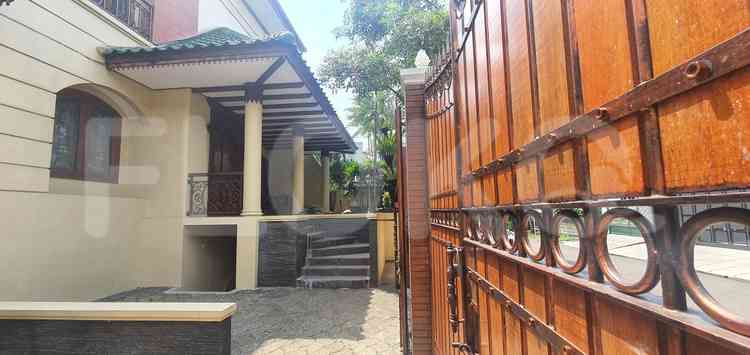 750 sqm, 4 BR house for rent in Alam Segar, Pondok Indah 2