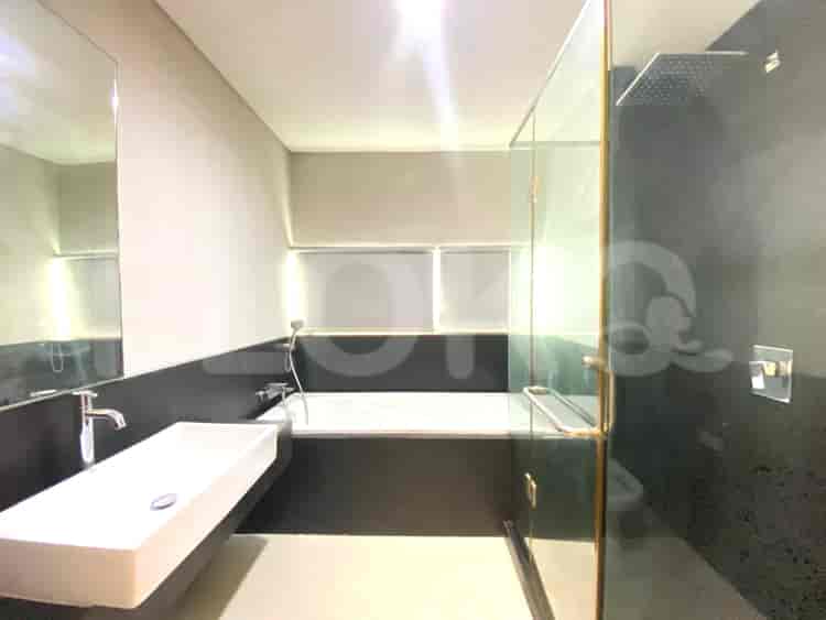 Apartemen 3 Kamar Tidur Furnished Dijual - APA8e4ee, Lantai Tinggi, 1Park Residences 6