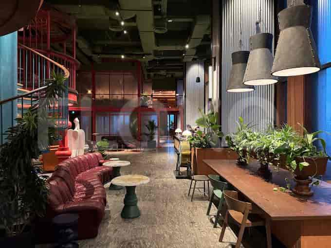 25h lounge2_nw.jpg