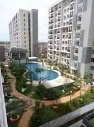Kolam Renang Scientia Residences
