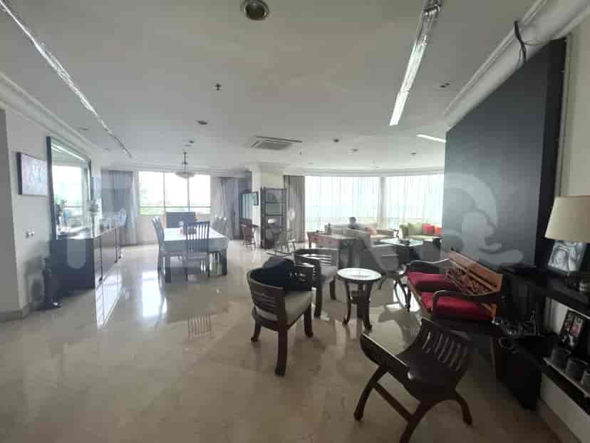 APA0d359 5th Floor | 4BR Furnished Apartment Sale, Teuku Nyak Arief 2