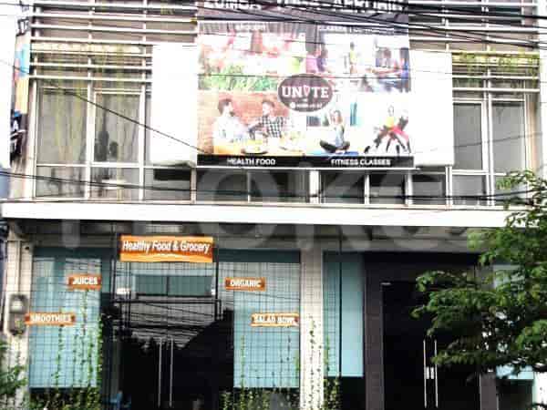 Disewakan Ruko Luas 690 m2 di Kemanggisan Raya, Kemanggisan 1