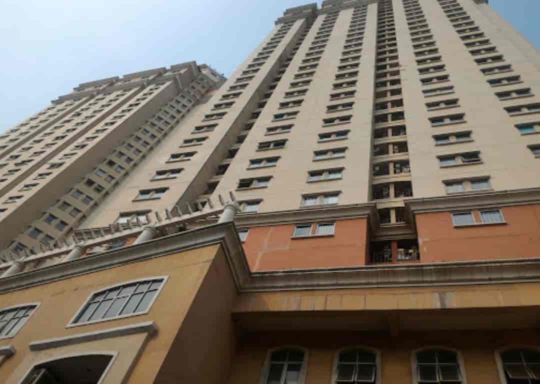 Gedung Mediterania Gajah Mada Apartemen
