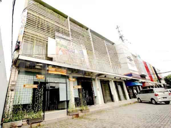 Disewakan Ruko Luas 690 m2 di Kemanggisan Raya, Kemanggisan 2
