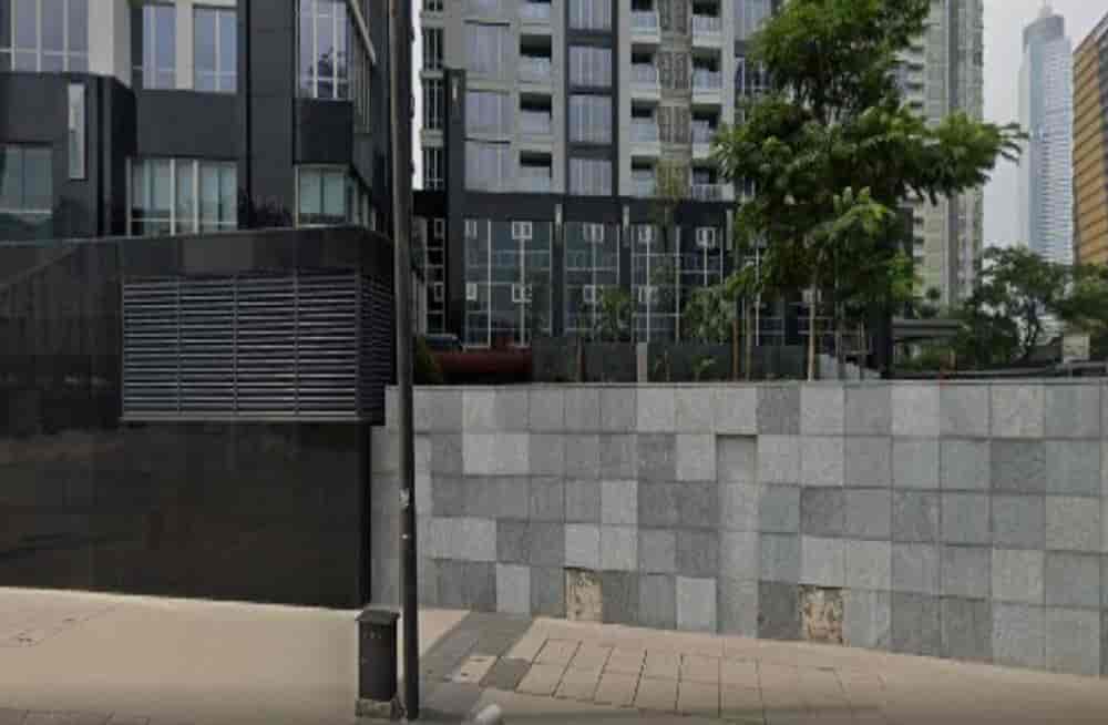 Pagar the elements kuningan apartemen