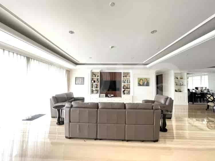 Luxury Living: Fully Furnished 4BR Apartment for Sale - APA644f5, High Floor, Permata Hijau 1