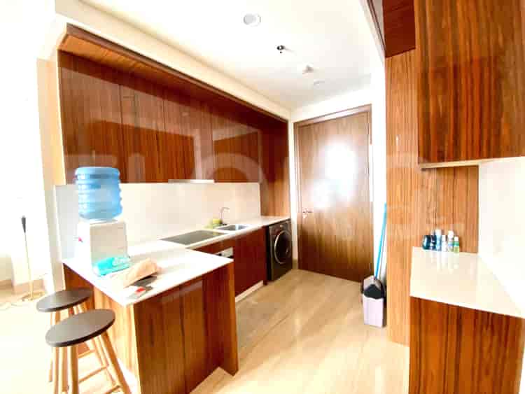 Apartemen 2 Kamar Tidur Furnished Dijual - APAbb5a8, Lantai Menengah, South Hills, Kuningan 4