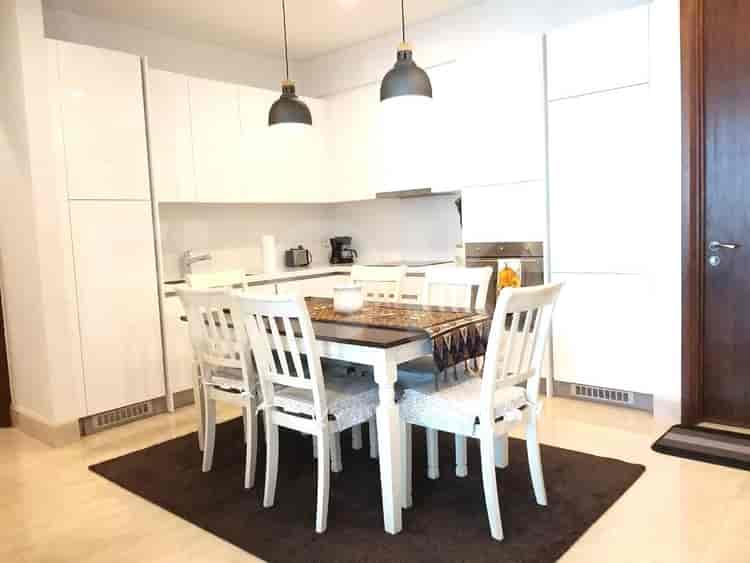 Tipe 2 Kamar Tidur di Lantai Tinggi untuk disewakan di Oakwood Suites La Maison - fga3ab 3