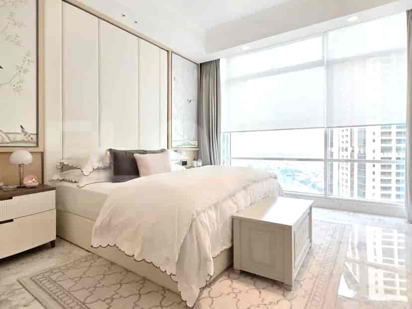 APAe2df5, Lantai 30 | Dijual Apartemen 3BR Furnished, Simprug 2