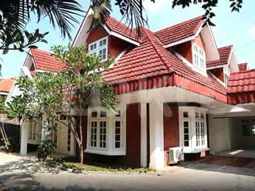 300 sqm, 4 BR house for rent in nearby cilandak , Cilandak - RHA2e8 1