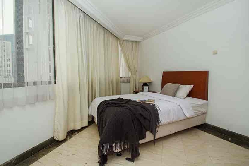 Rent 3 Bedroom on the 12th Floor of Senopati Apartment: Flokq 4