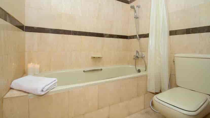 Rent 3 Bedroom on the 2nd Floor of Senopati Apartment: Flokq 10