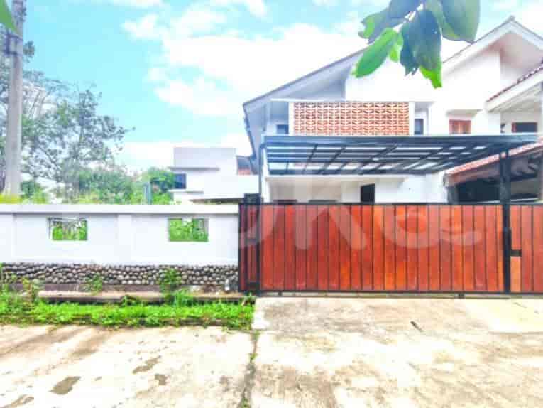 RHAS9e9, 2 Floors House in Bogor for Sale | Negotiable 1