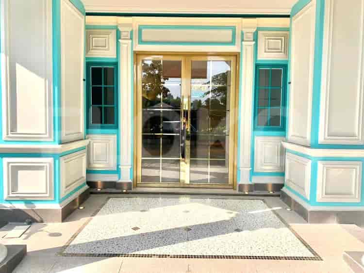 Dijual Ruko Luas 243 m2 di Jendral Sudirman, Bintaro - RKS8b3 1