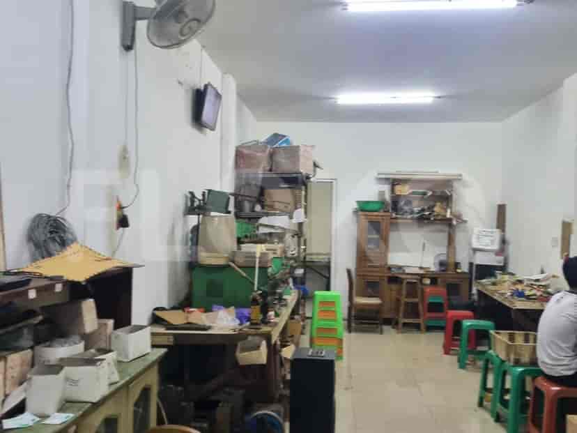 Dijual Ruko Luas 324 m2 di Kresek Indah Raya, Cengkareng 9