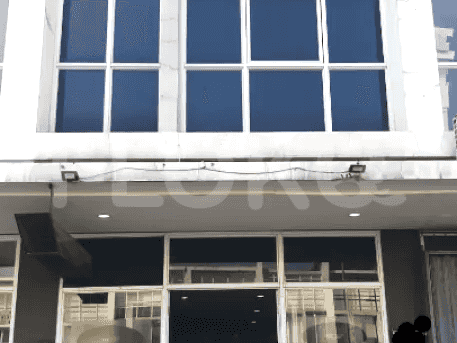 132 sqm, shophouse for sale in Citra Grand CBD, Cibubur 1
