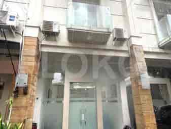 225 sqm, shophouse for sale in Asem Dua, Cipete 1