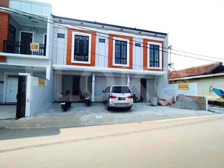 65 sqm, shophouse for sale in Rangkapan Jaya, Depok - RKS226 1