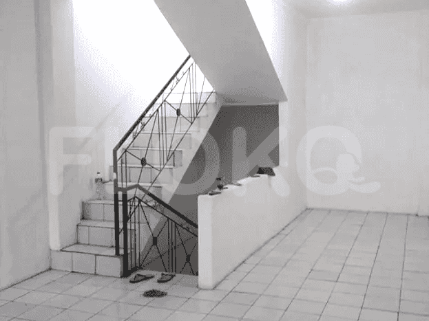 144 sqm, shophouse for sale in Raya Kartini, Depok - RKS94d 3