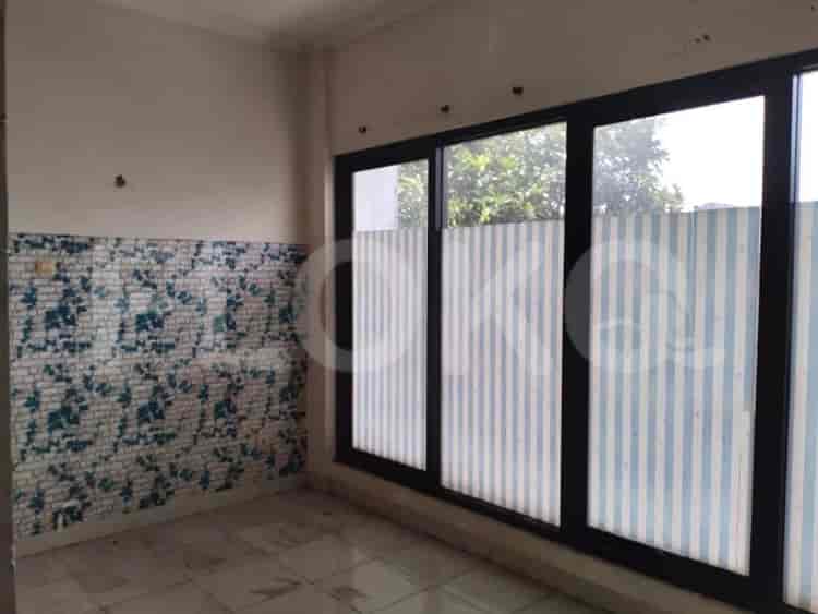 380 sqm, shophouse for sale in Depok Raya, Depok - RKSab0 4