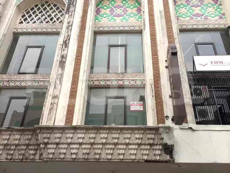 165 sqm, shophouse for sale in The Great Saladin Blok B, Depok - RKS774 1