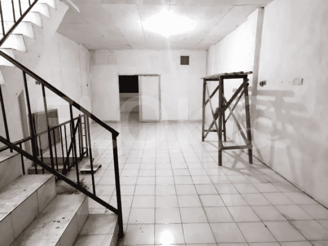 300 sqm, shophouse for sale in Margonda, Depok - RKSe1c 2