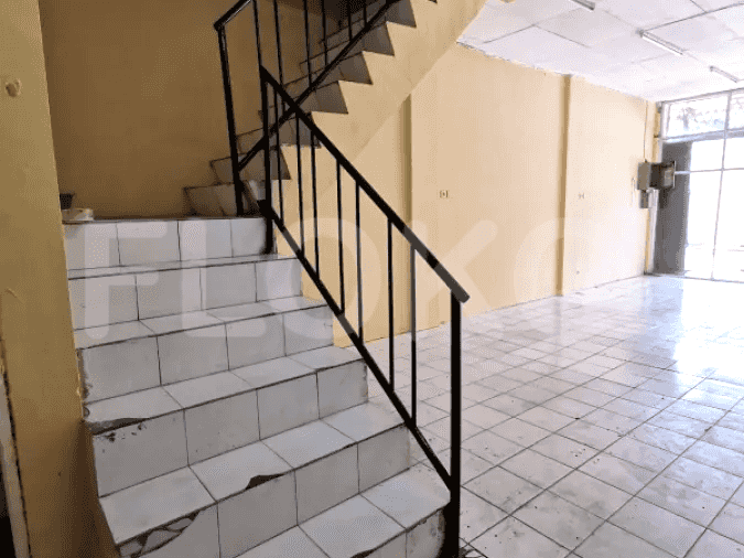 300 sqm, shophouse for sale in Margonda, Depok - RKSe1c 3