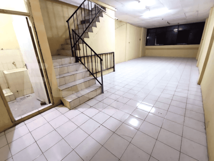 300 sqm, shophouse for sale in Margonda, Depok - RKSe1c 4