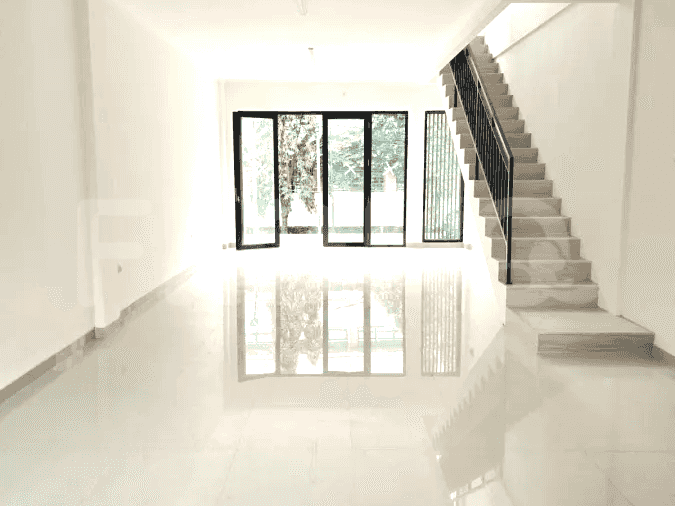 170 sqm, shophouse for sale in I Gusti Ngurah Rai, Duren Sawit - RKS394 2