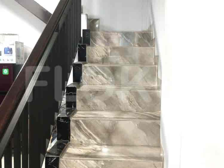 225 sqm, shophouse for sale in Meruya, Kebon Jeruk - RKS4af 3