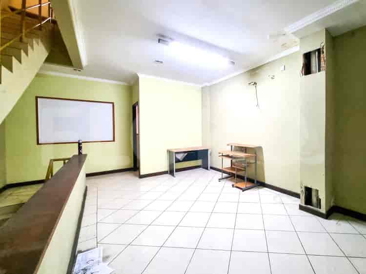 300 sqm, shophouse for sale in Perjuangan, Kebon Jeruk - RKSac1 6
