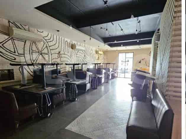 300 sqm, shophouse for sale in Perjuangan, Kebon Jeruk - RKSd03 3