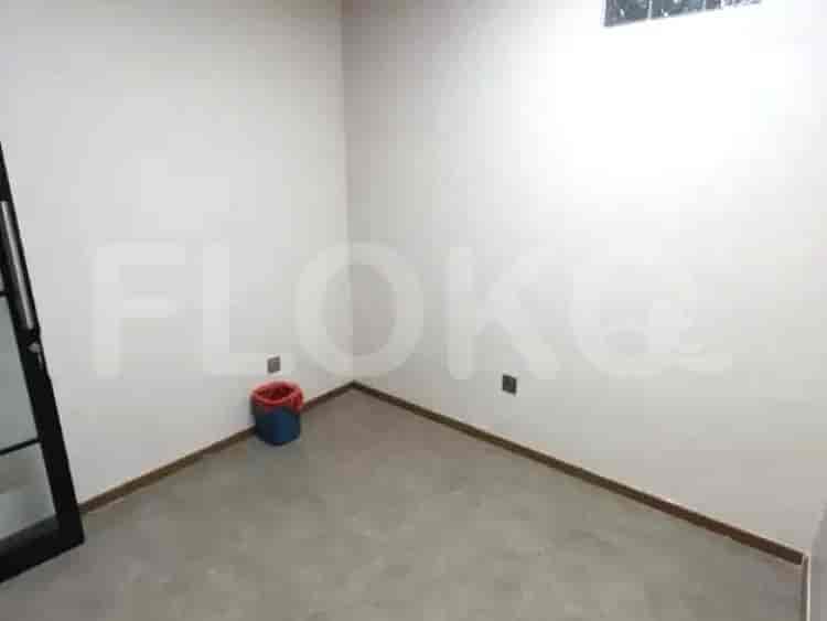 300 sqm, shophouse for sale in Perjuangan, Kebon Jeruk - RKS478 5