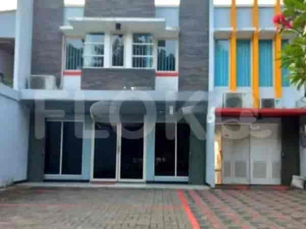351 sqm, shophouse for sale in Gedong Pasar Rebo, Pasar Rebo 1