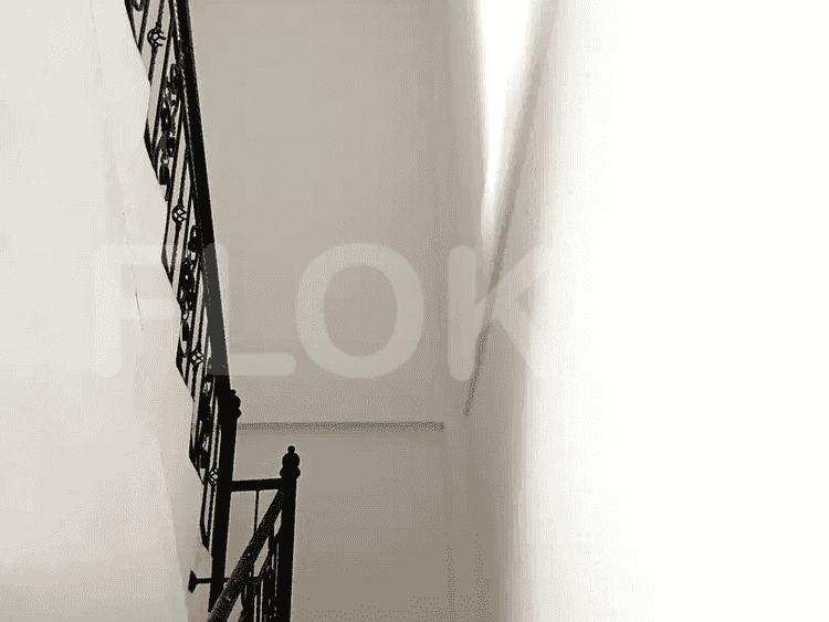 Dijual Ruko Luas 350 m2 di Pejaten Barat, Pejaten - RKSc9e 3