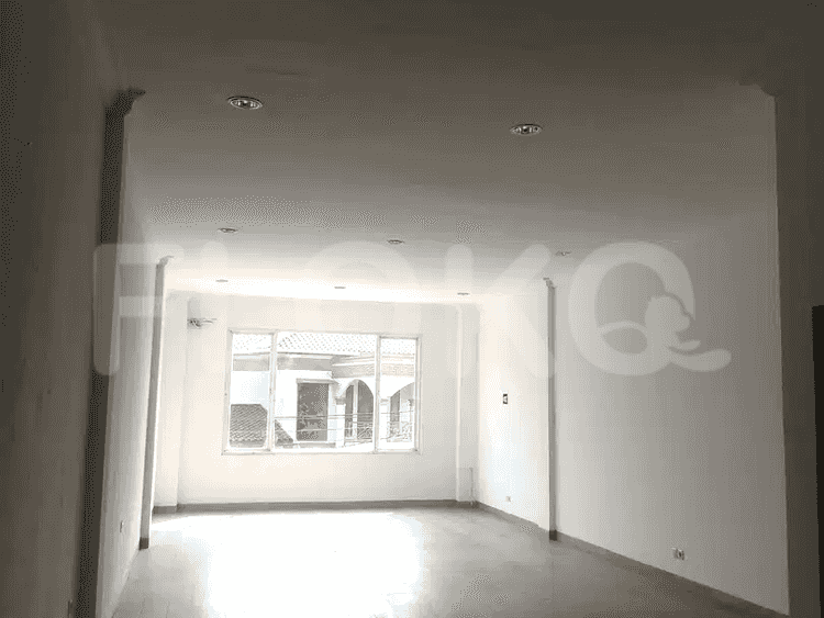 Dijual Ruko Luas 350 m2 di Pejaten Barat, Pejaten - RKSc9e 4
