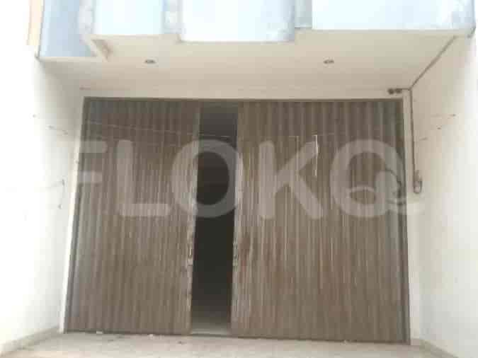100 sqm, shophouse for sale in Kebon Kacang, Tanah Abang - RKSe5f 1